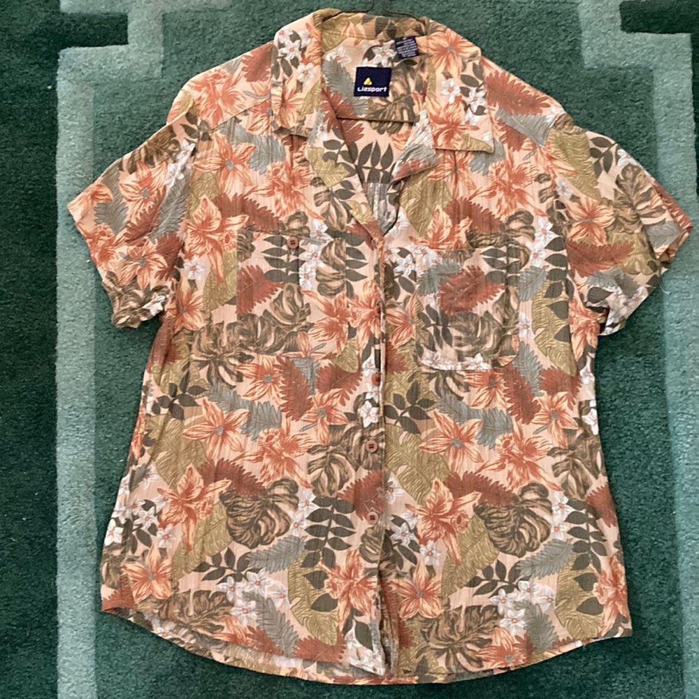 Lizsport “Jungle” theme Shirt, 100% Rayon, light weight & cool perfect condition